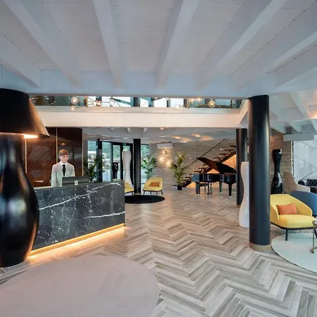 Della Piana Hotel 4*