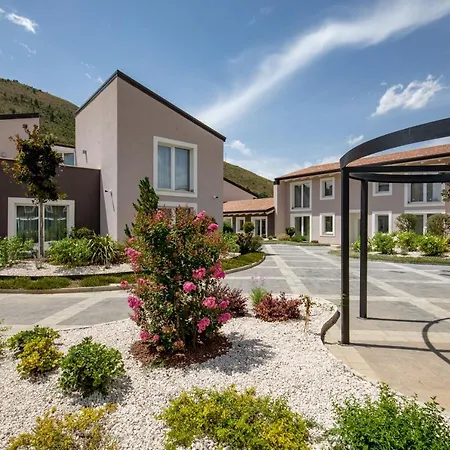 Della Piana 4* אבזאנו